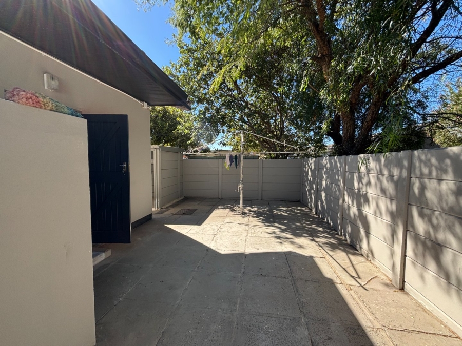 To Let 1 Bedroom Property for Rent in Townsend Estate Western Cape